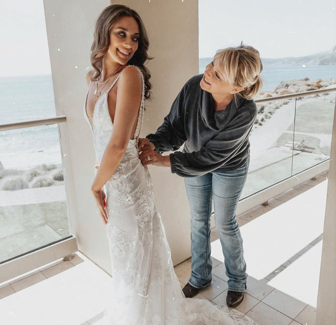 Wedding Spray Tan Guide: Essential Tips for Brides in 2025